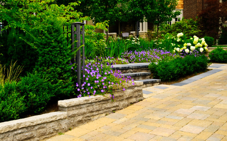Commercial Garden and Retaining Walls in Winter Haven, Florida